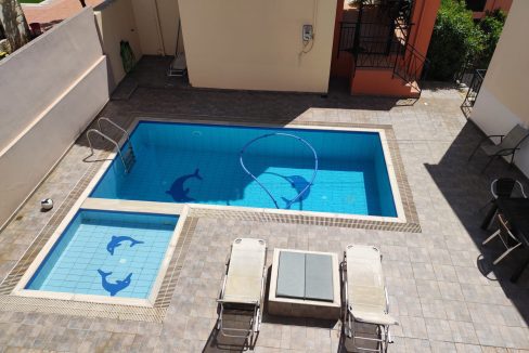 2d44ff2f-9599-4444-8dda-4c028049d4e1