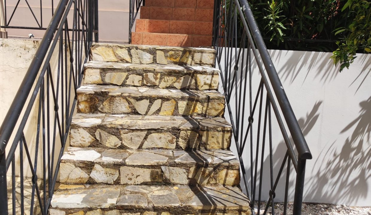 4ade3d56-1a98-42d7-8004-9b83e7fdc0ac