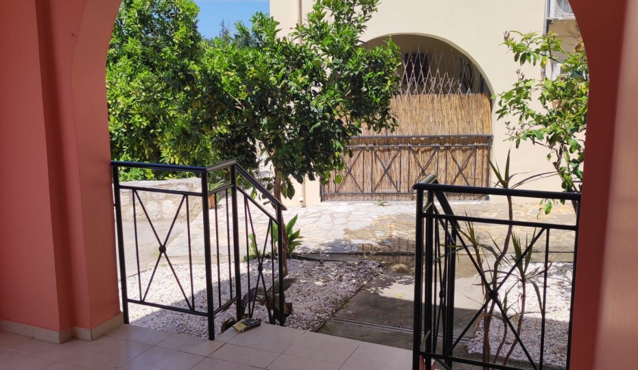 dfc7b431-4ef7-47e1-ab9a-ba7b58512f1d