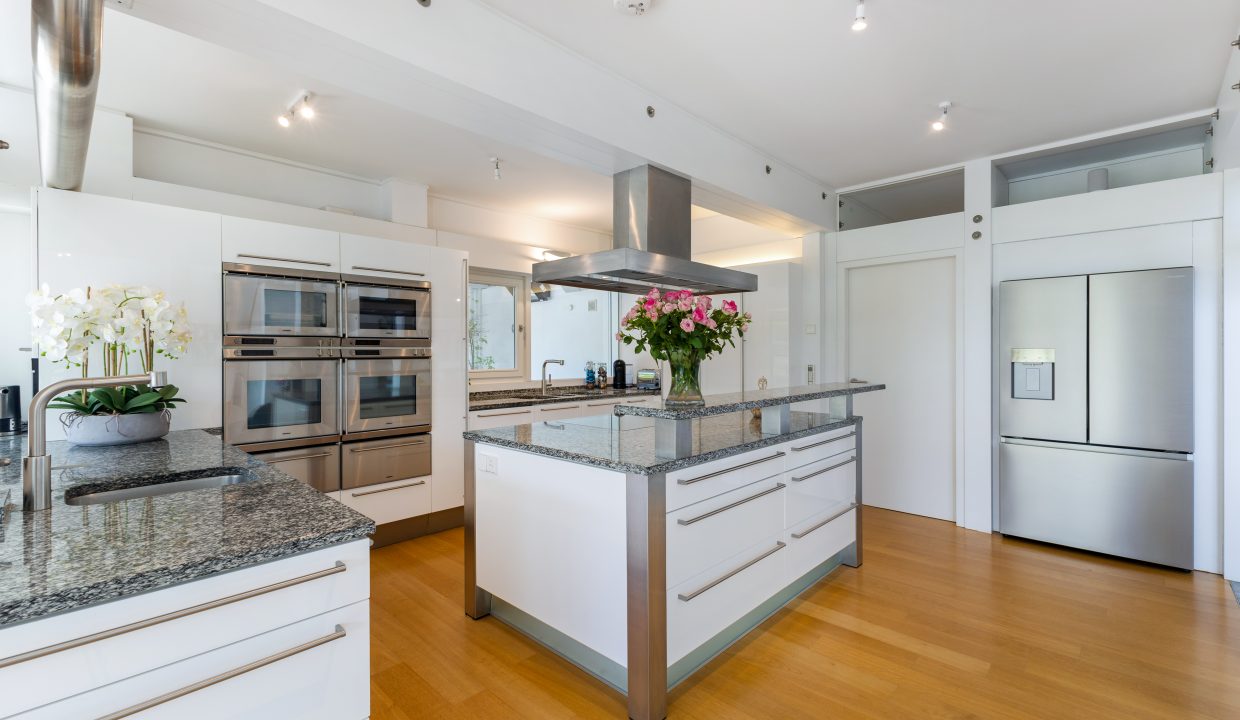 The-Lake-House-The-Forestry-Road-Plaistow (10)