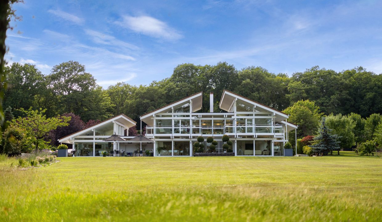 The-Lake-House-The-Forestry-Road-Plaistow (34)