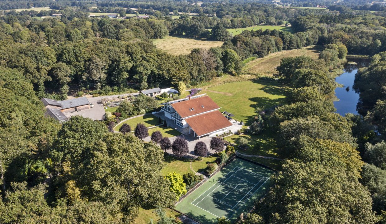 The-Lake-House,-The-Forestry-Road,-Plaistow,-Billingshurst,-West-Sussex,-RH14-0PB-DRONE-13